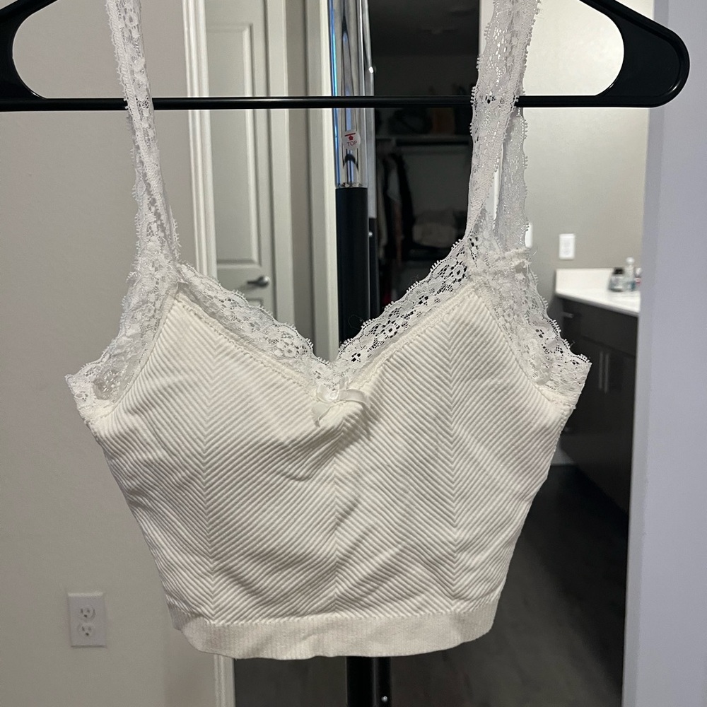 ALTERD STATE BRALETTE WITH LACE AND BUILT IN BRA
